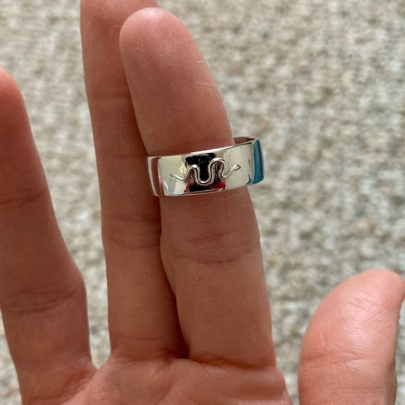 Vanessa Mooney silver stackable layering snake band ring - Picture 2 of 3